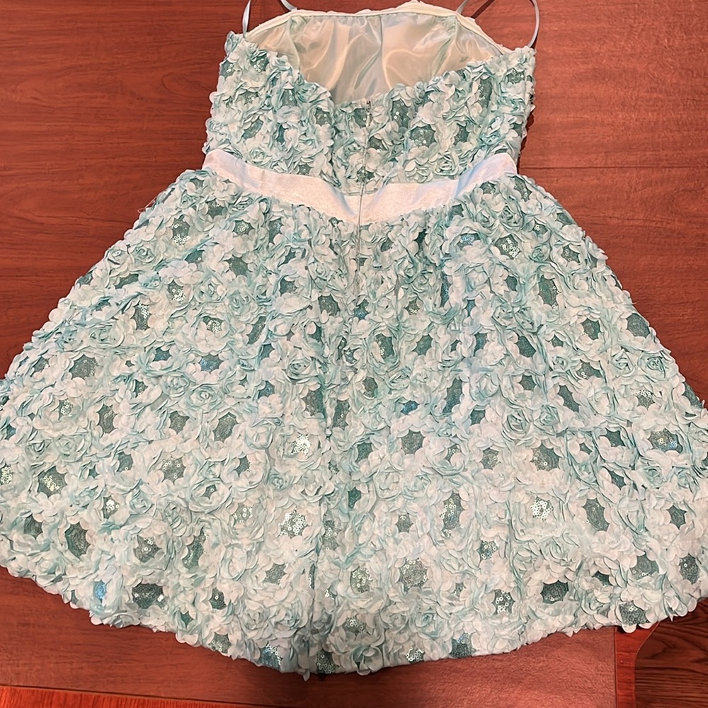 Strapless Mini Dress with Roses - Picture 3 of 4